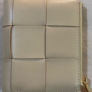 Bottega Veneta small bi-fold wallet